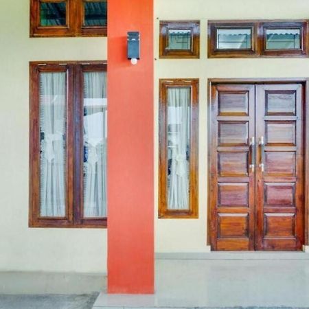 Reddoorz Syariah @Galliano Homestay Bukittinggi Exterior photo